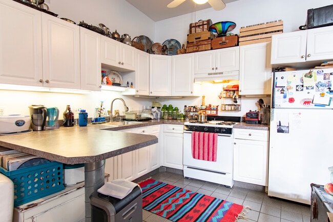 Photo - 537 Custer Ave Unit 1