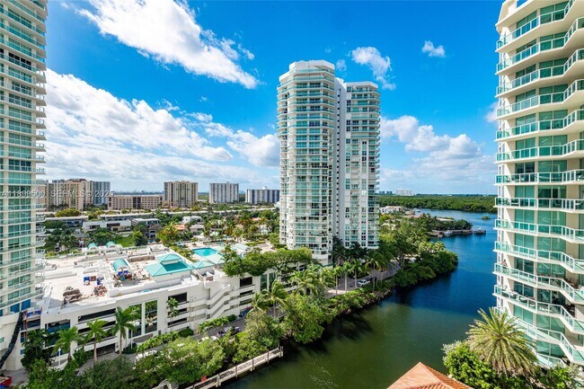 Building Photo - 200 Sunny Isles Blvd Unit 2-1204