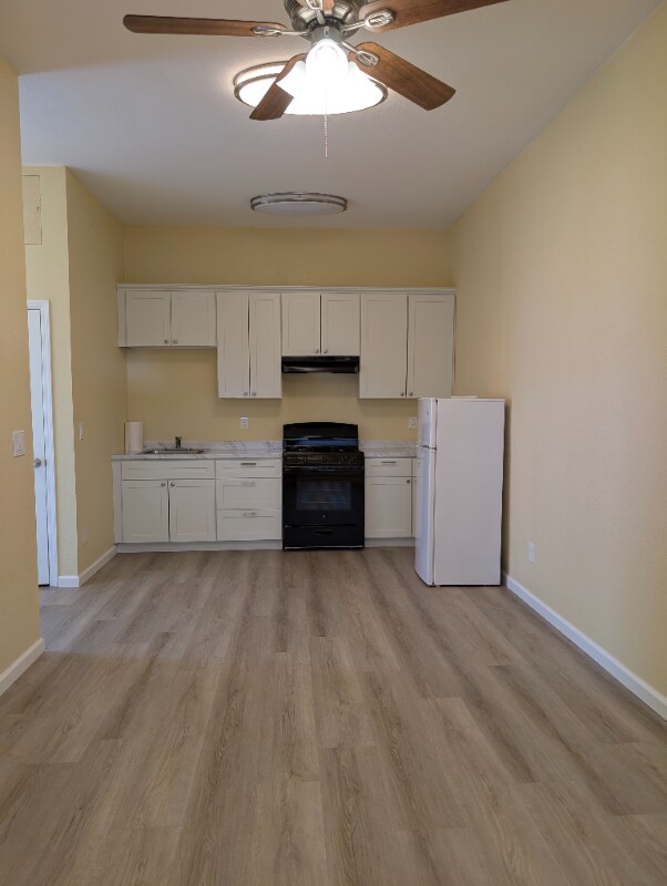 Photo - 3025 Myers St