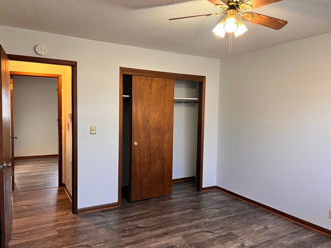 Photo - 3329-3331 Hawthorn Unit 3329 Hawthorn