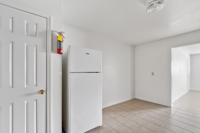 Photo - La Paloma Village Apartments