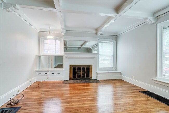 Photo - 190 Dartmouth St