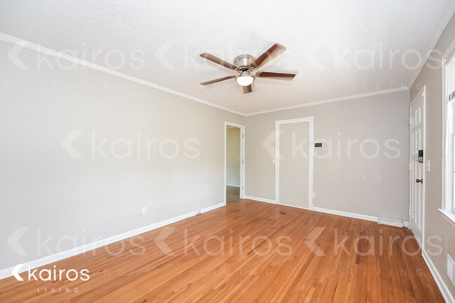 Photo - 313 Shoreditch Dr