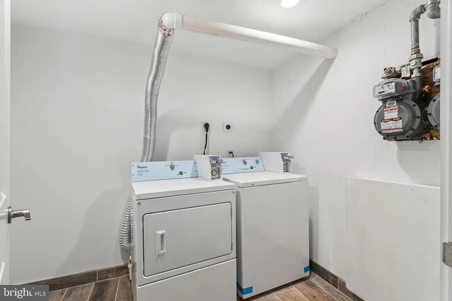 Photo - 2146 N Van Pelt St Unit 1