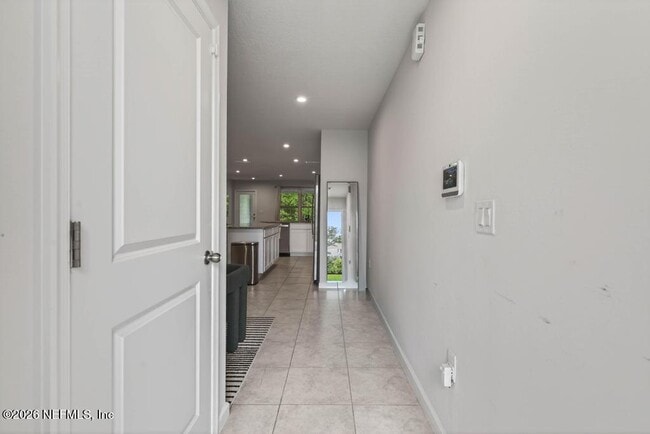 2528 Sadler Trce Wy