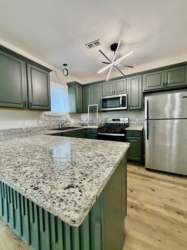 Photo - 6439 S St Lawrence Ave Unit 2