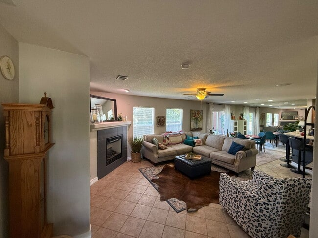 Photo - "Charming 3-Bedroom Duplex in Castle Rock - Spacious 1806 Sq Ft, 2.5 Baths!"