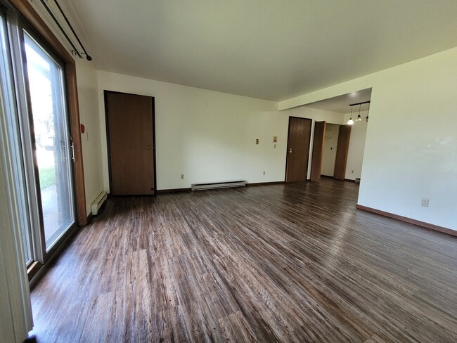 2209 N Michelle Ct