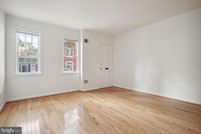 Photo - 1121 Prince St