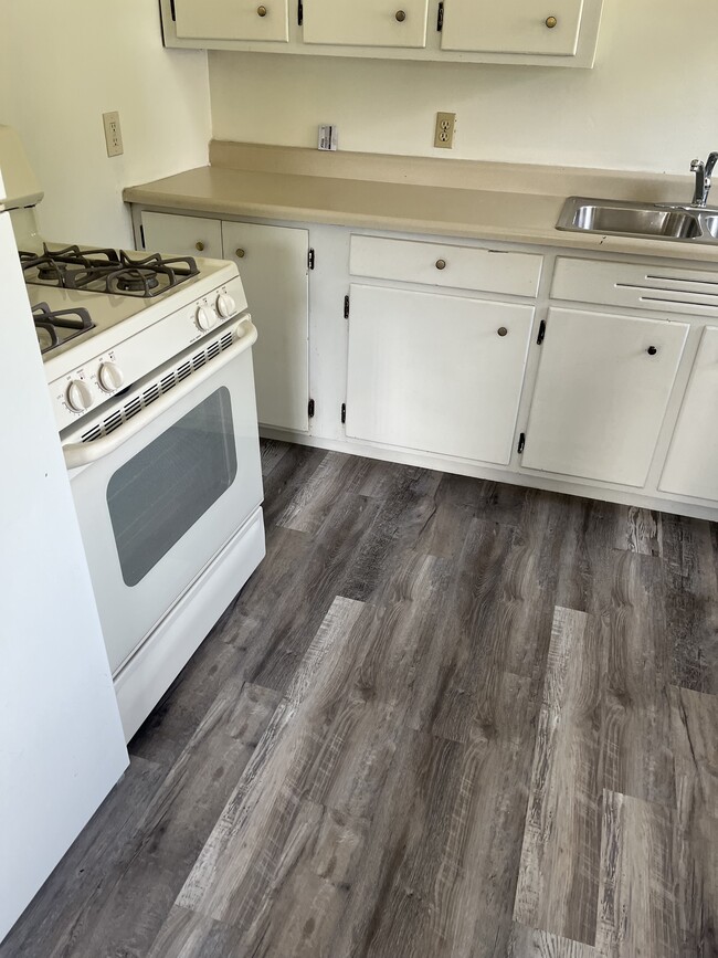 Photo - 612 Orchard Dr