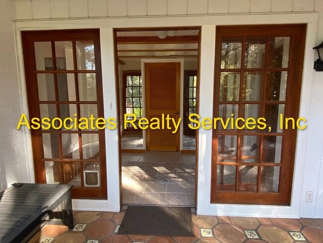 Photo - Charming 3 Bedroom w/ study that can be 4t...