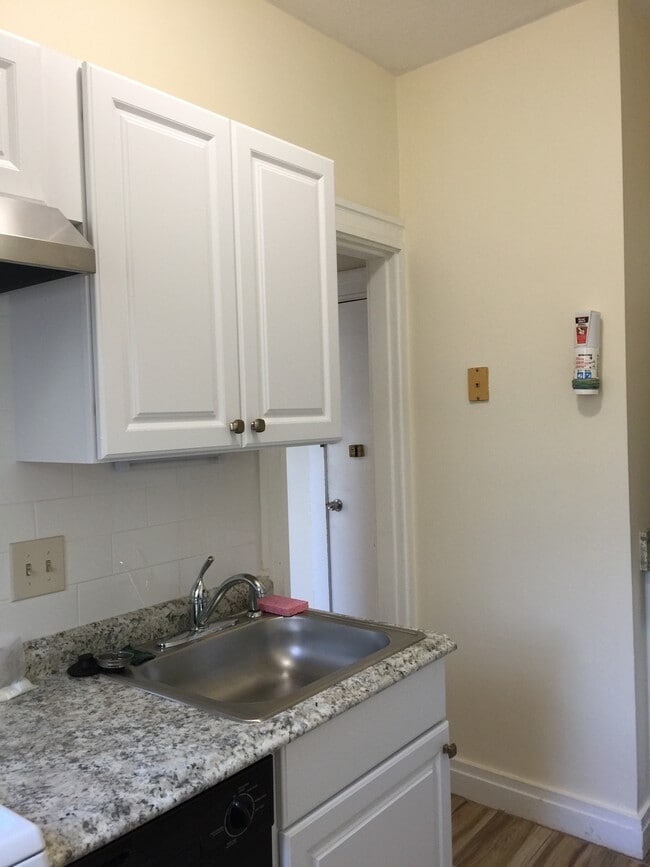1673 Commonwealth Ave Unit 17