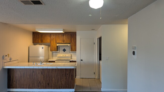 Photo - 2601 Hampton Ln