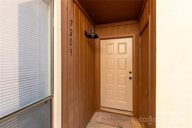 Photo - 7205 Winery Ln Unit 1302