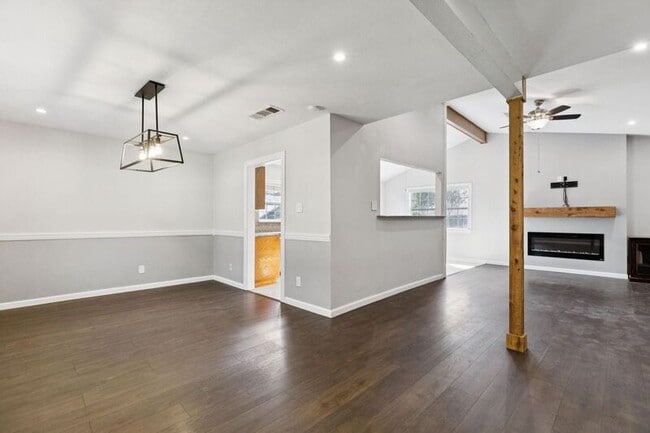Photo - 3324 Claymore Dr