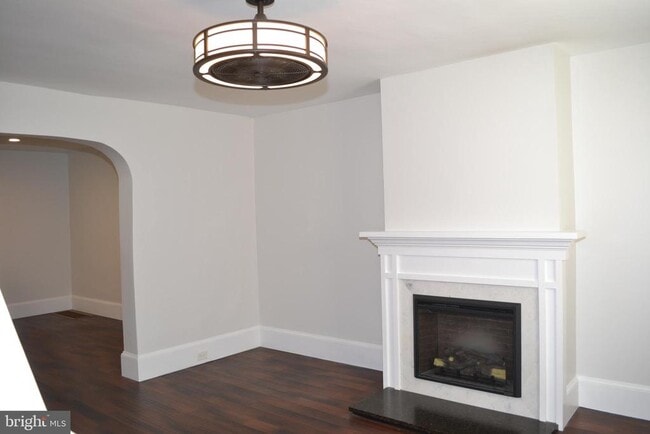 Photo - 123 S Matlack St