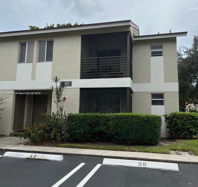 Building Photo - 105 Gardens Dr Unit 104 Rental
