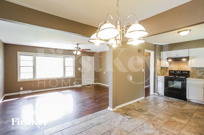 Photo - 8700 E 87th St