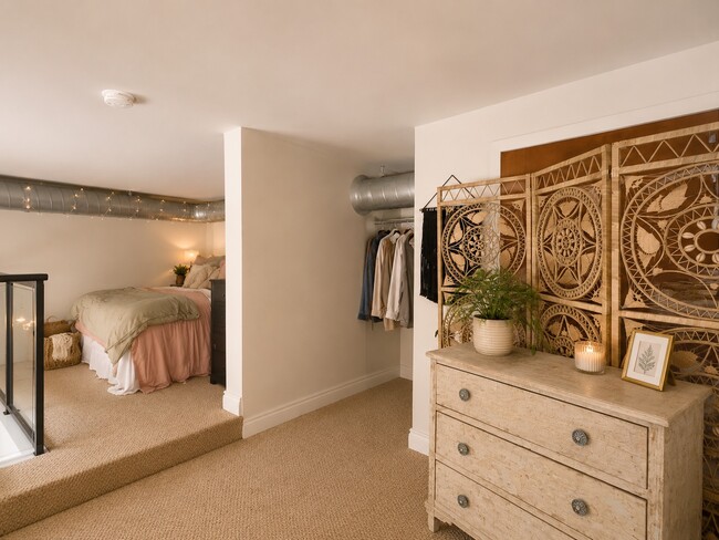 Photo - 302-78 Dalhousie St Brantford ON N3T 2J2 Unit 302