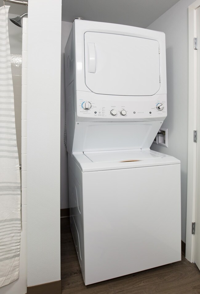 Photo - Linden Flats