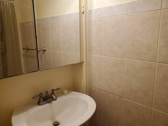 Photo - 60 Egmont St Unit 5