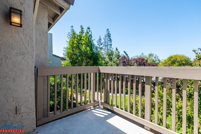 Photo - Sunburst Community | Condo | Garage | Balcony