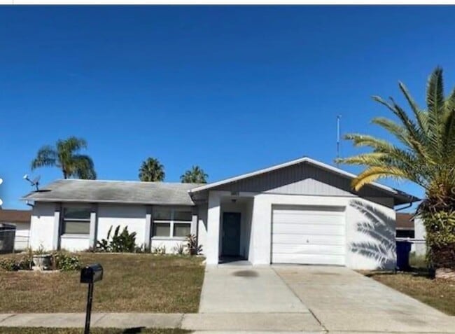 Building Photo - 3053 Salton St