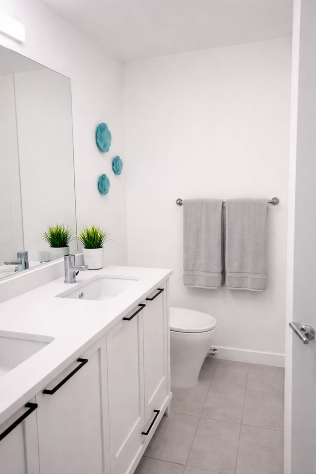 Photo - 5415 Brydon Cres