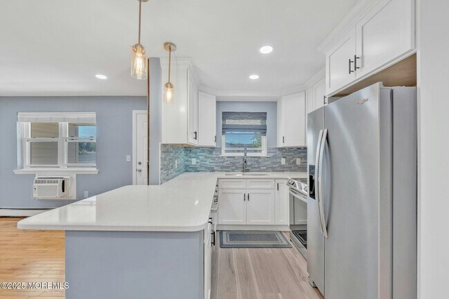 Photo - 75 Wharfside Dr