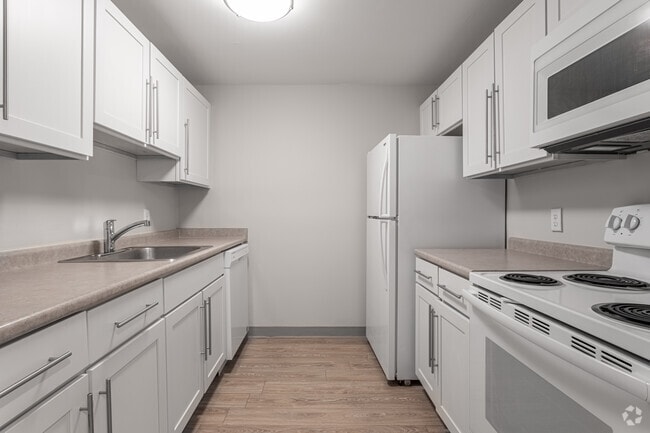 1BR, 1BA - 720SF