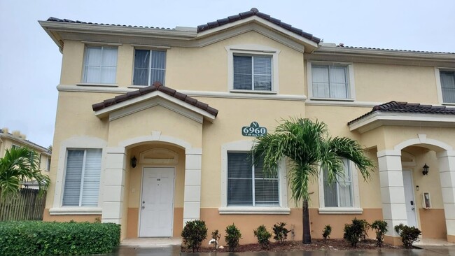 Photo - 6960 NW 177th St Townhome