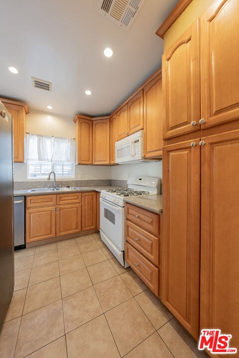 361 W Wilson Ave