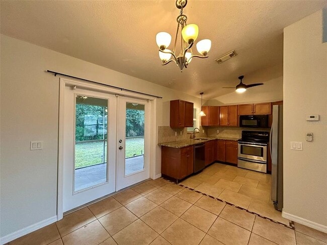 Photo - 2348 Cincinnati St