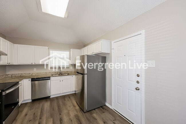 Photo - 6804 Cedar Shadow Dr