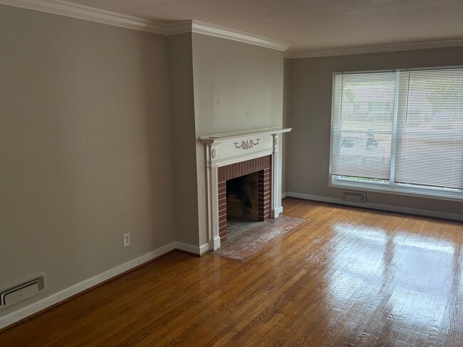 211 Frost Ave