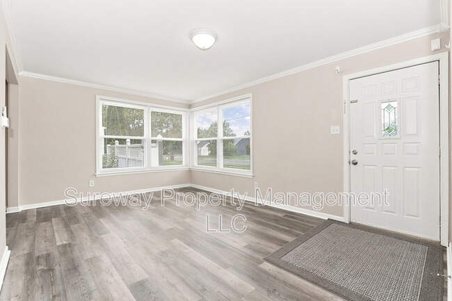 Photo - 208 Knight Ave