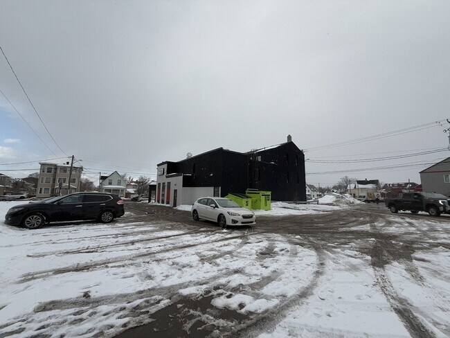 Photo - 188 Mountain Rd Unit Parking Spot