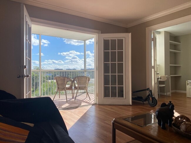 Building Photo - 5500 NW 2nd Ave Unit 509