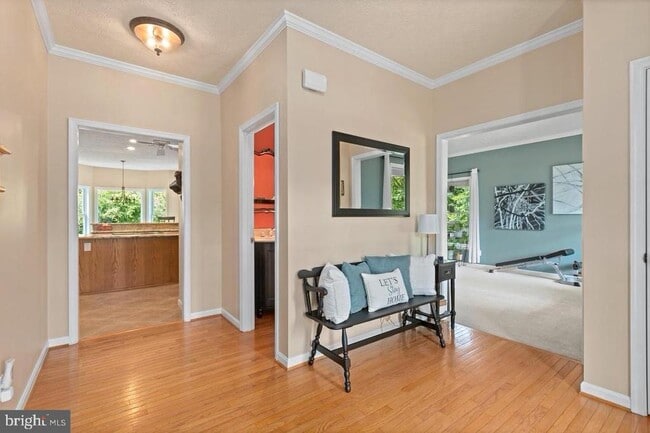 Photo - 22388 Deerpath Ct