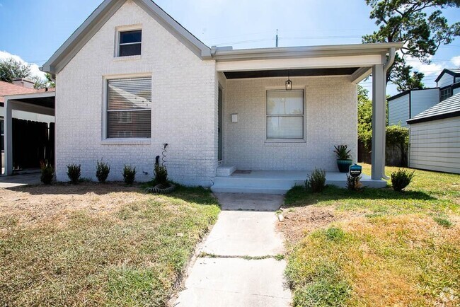 Building Photo - 5415 Palmer St Rental