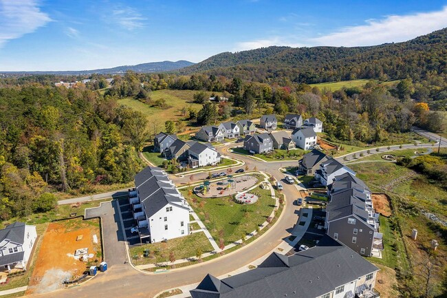 Building Photo - $1,000 Off 1st Month's Rent! Dog-Friendly End-Unit Apartment