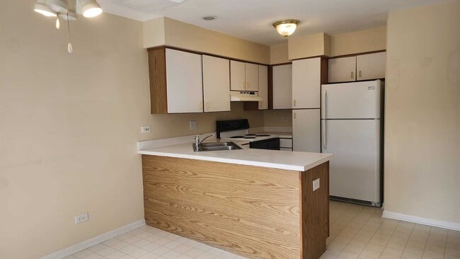 Photo - 1348 S Lorraine Rd Unidad E