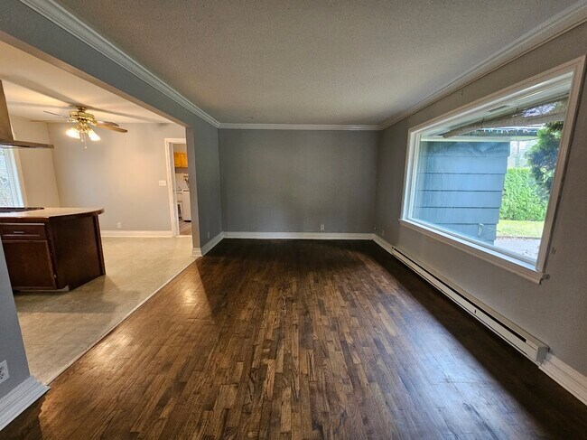 Photo - 7816 Taulbut St