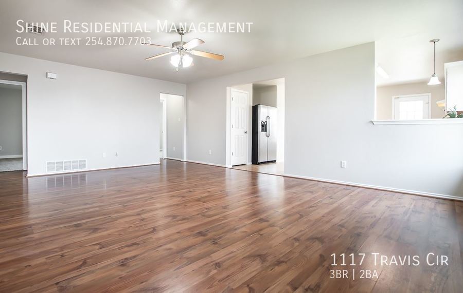 Photo - 1117 Travis Cir