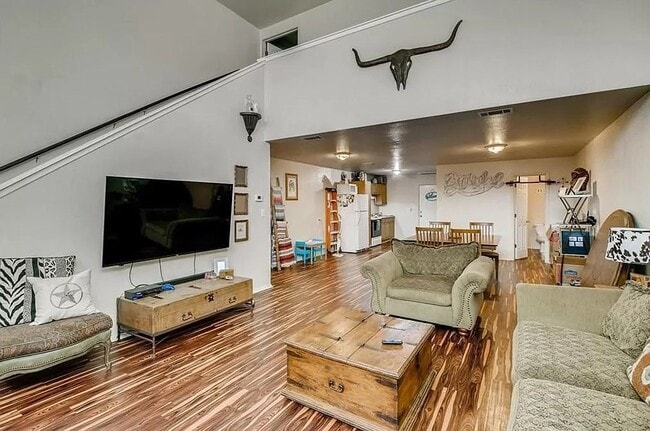 Photo - 110 E Davilla St Unit 108A