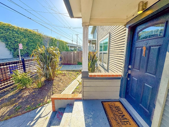 Photo - 835 35th St Unit 1