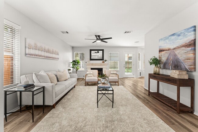 Photo - 1401 Wheatfall Ln