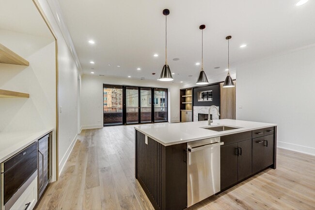 Photo - 4925 N Lincoln Ave Condo Unit 2n