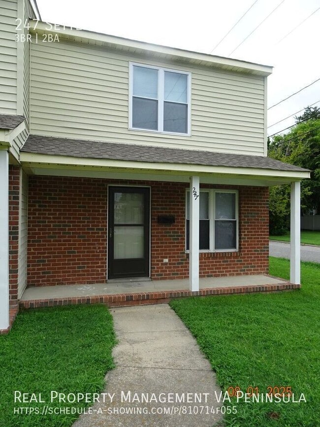 Building Photo - 247 Settlers Landing Rd Rental