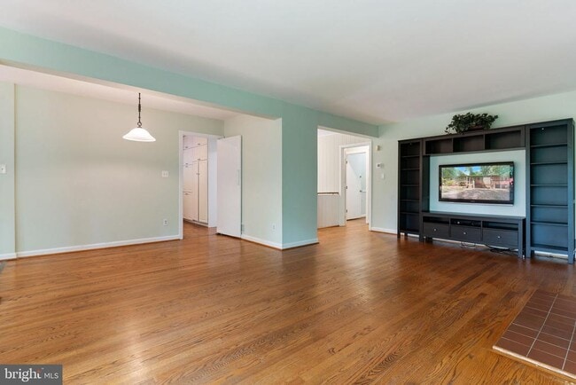 Photo - 2206 N Taft St